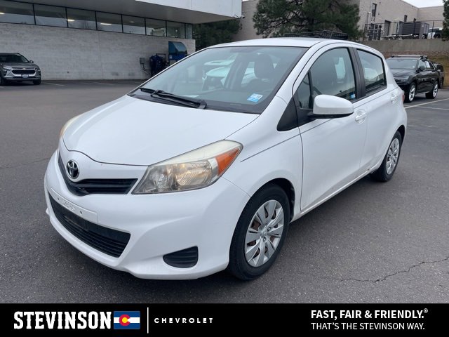 2014 Toyota Yaris L's photo