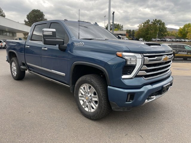 2024 Chevrolet Silverado 3500HD High Country photo 3