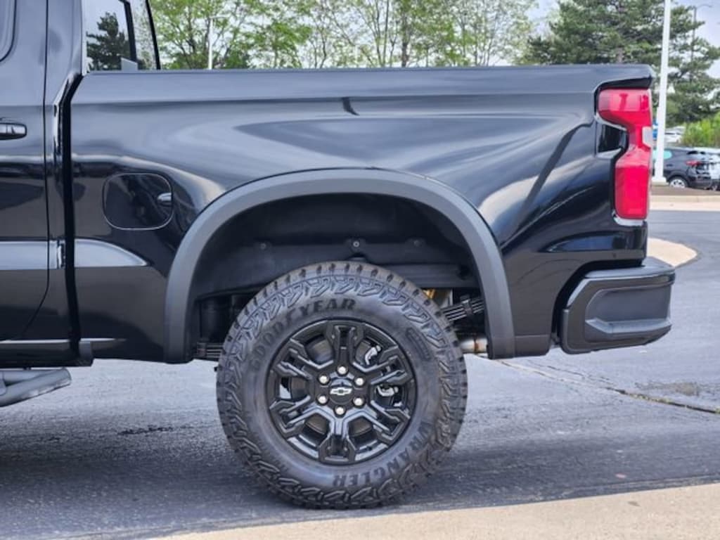 New 2026 Chevrolet Silverado 1500 ZR2 Truck