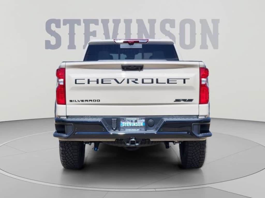 New 2026 Chevrolet Silverado 1500 ZR2 Truck
