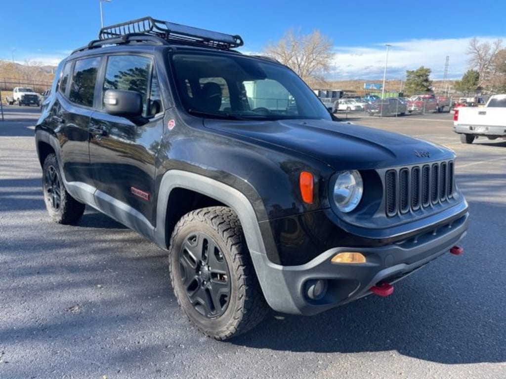 Used 2018 Jeep Renegade Trailhawk 4x4 SUV