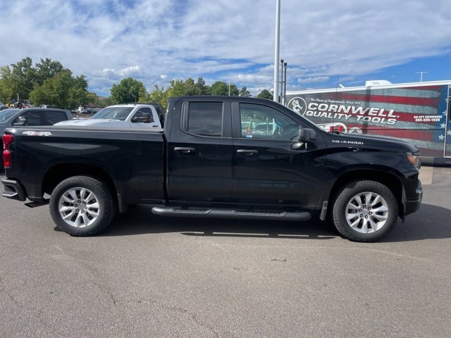 2022 Chevrolet Silverado 1500 Custom photo 4