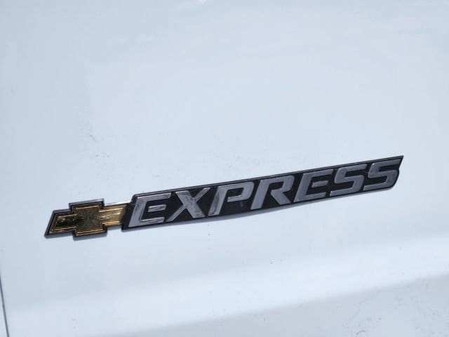 2026 Chevrolet Express Cargo Work Van - Photo 20