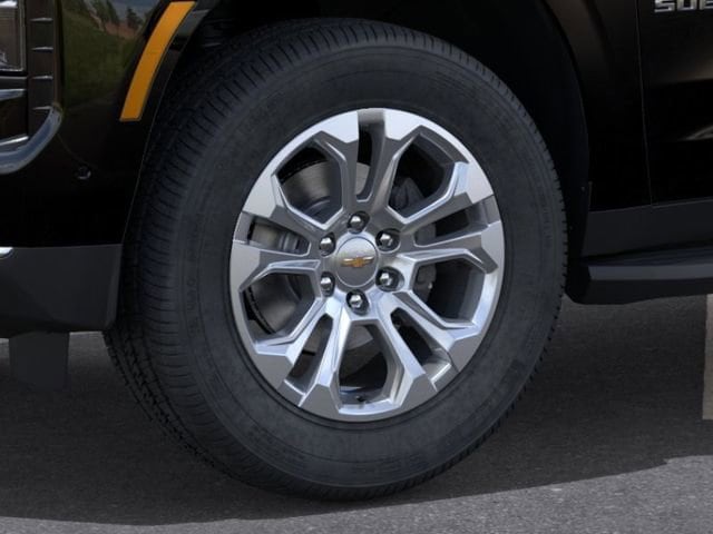 2026 Chevrolet Suburban LT - Photo 9