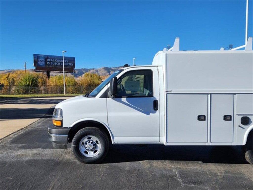 New 2025 Chevrolet Express Cutaway 3500 1WT Cutaway Van