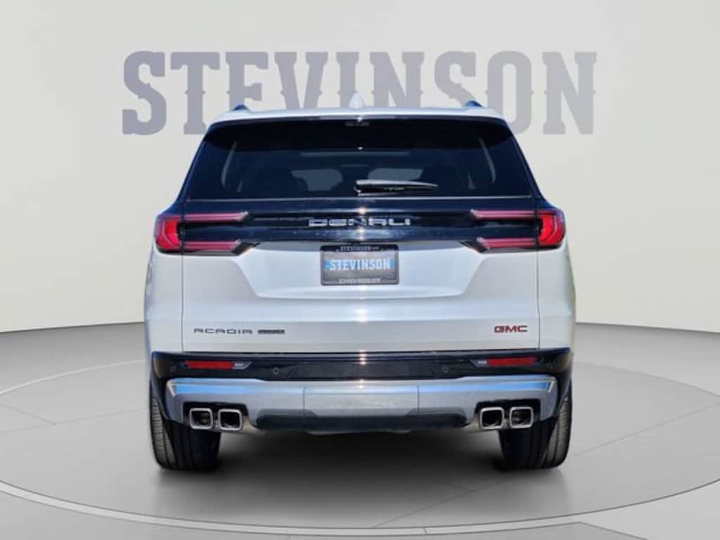 Used 2024 GMC Acadia Denali SUV