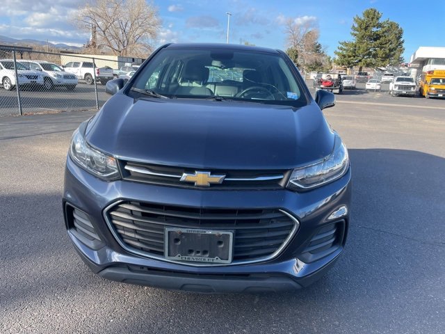 2019 Chevrolet Trax LS photo 2