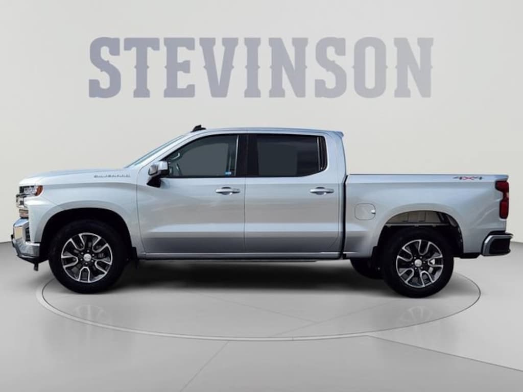Used 2021 Chevrolet Silverado 1500 LT Truck Crew Cab