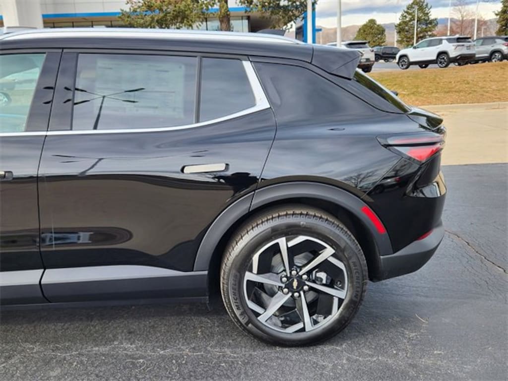 New 2026 Chevrolet Equinox EV LT SUV