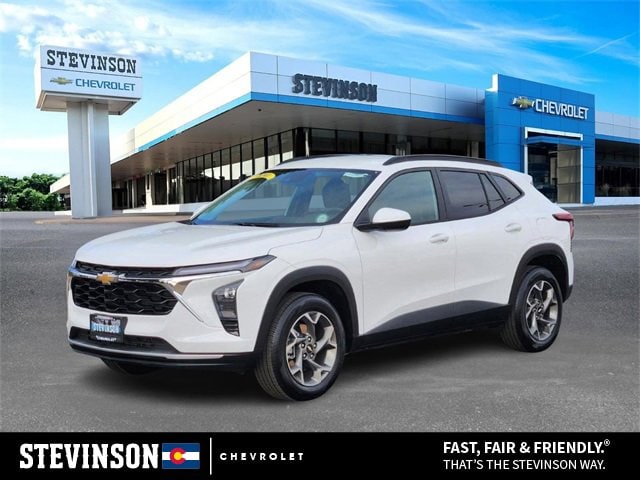 2025 Chevrolet Trax LT's photo