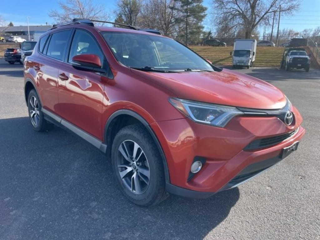 Used 2016 Toyota RAV4 XLE SUV