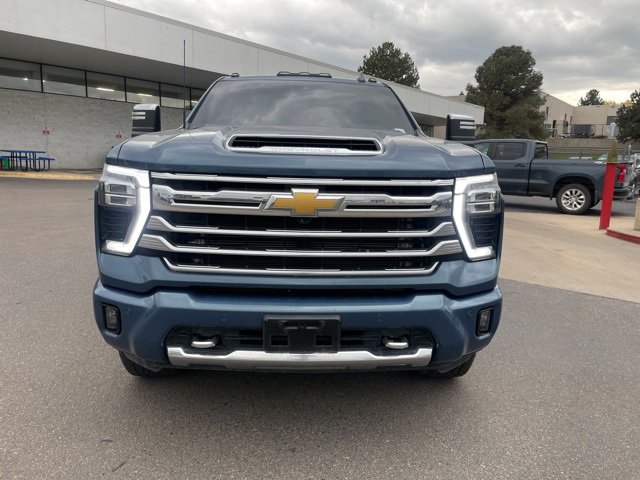 2024 Chevrolet Silverado 3500HD High Country photo 2