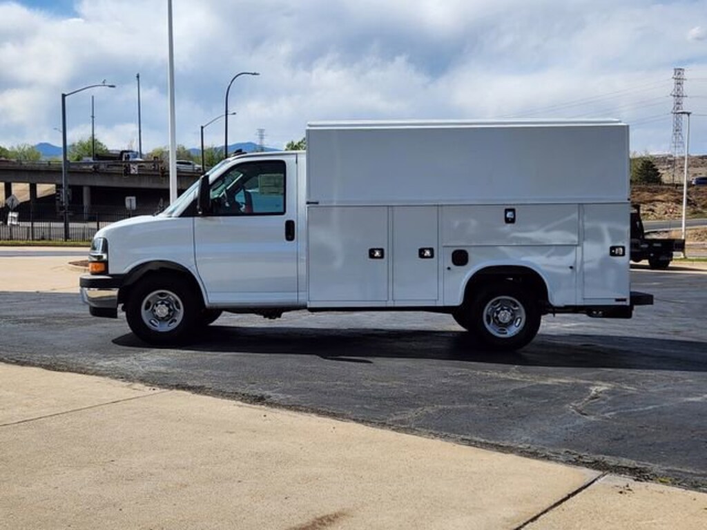 New 2026 Chevrolet Express Cutaway 3500 1WT Cutaway Van
