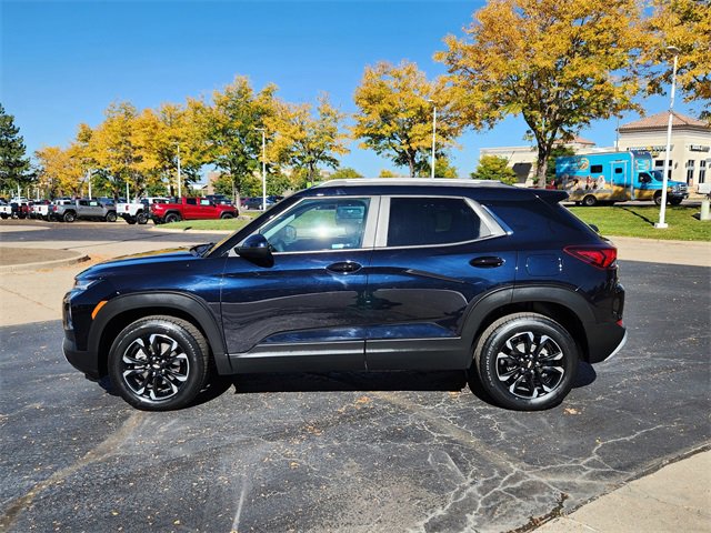 2021 Chevrolet Trailblazer LT photo 3