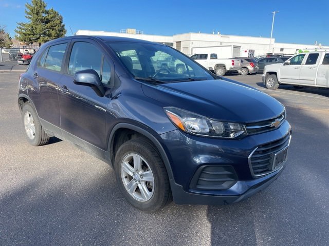 2019 Chevrolet Trax LS photo 3