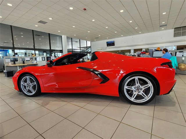 2025 Chevrolet Corvette Stingray 1LT photo 2
