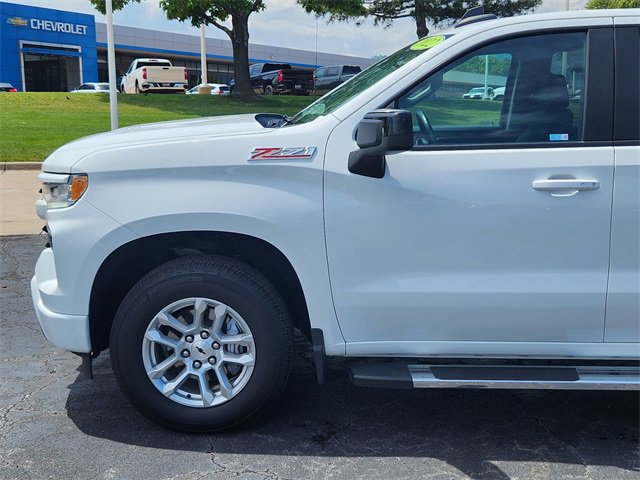 Certified 2022 Chevrolet Silverado 1500 RST with VIN 1GCUDEEL2NZ549577 for sale in Lakewood, CO