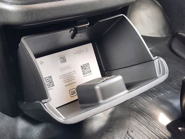 2026 Chevrolet Express Cargo Work Van - Photo 31