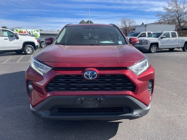 2020 Toyota RAV4 Hybrid XLE photo 2
