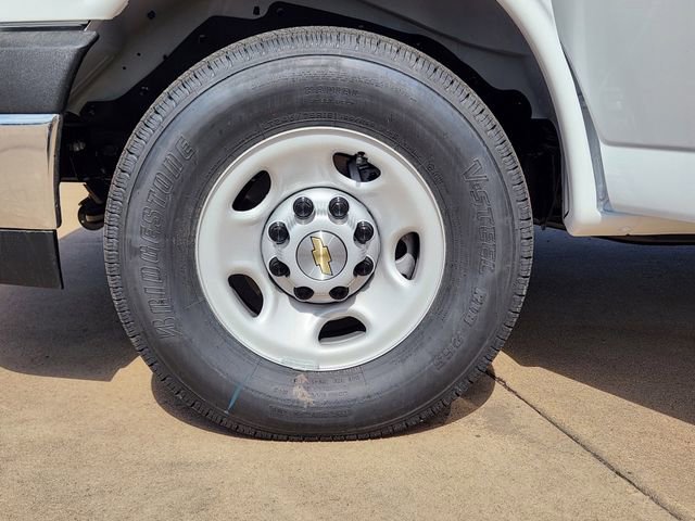 2026 Chevrolet Express Cargo Work Van - Photo 24
