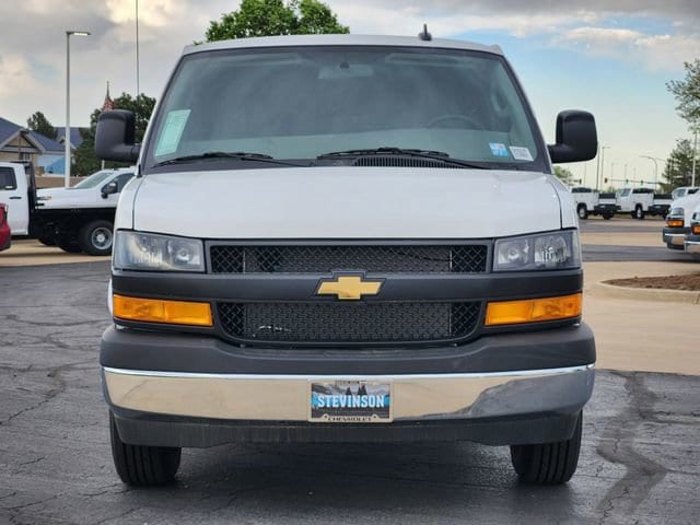 2026 Chevrolet Express Cargo Work Van - Photo 9