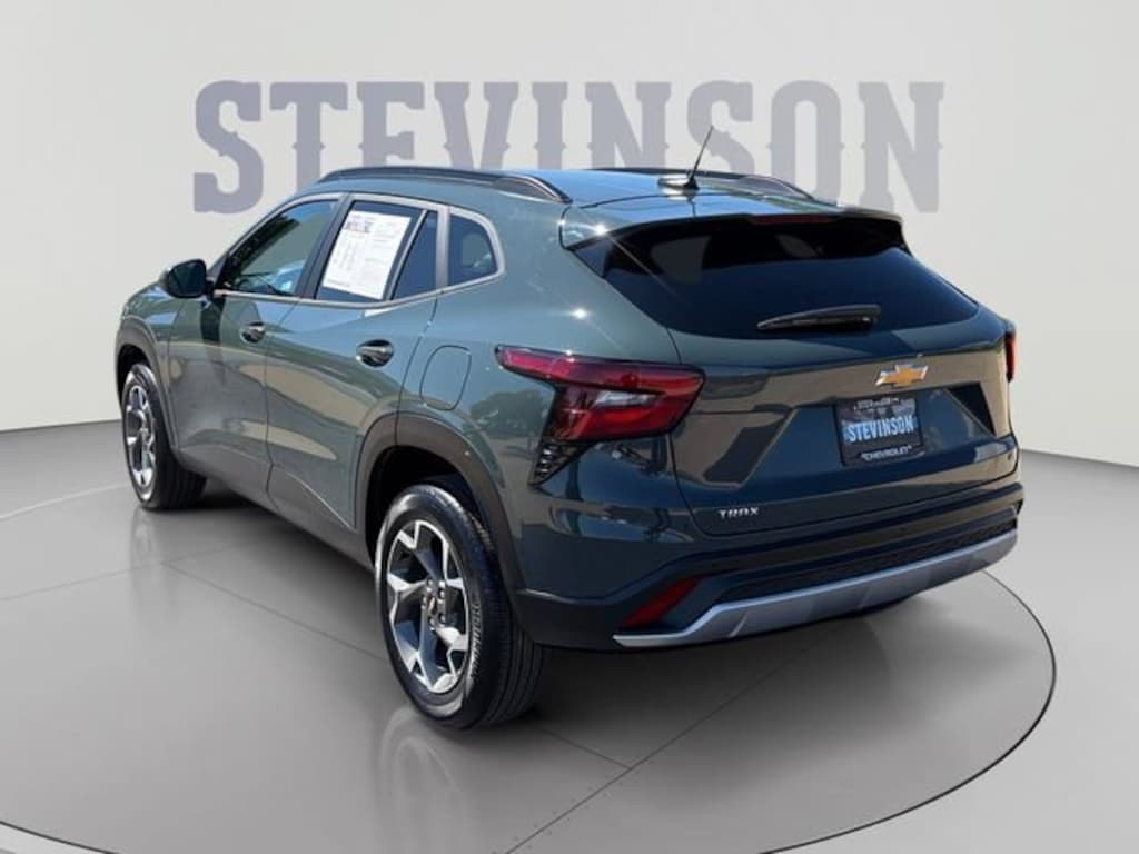 Used 2026 Chevrolet Trax LT SUV