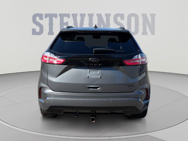 Used 2022 Ford Edge SE SUV