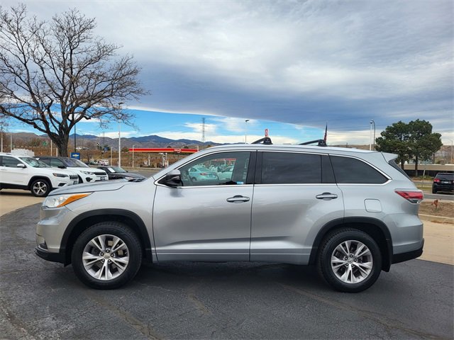2015 Toyota Highlander XLE photo 2