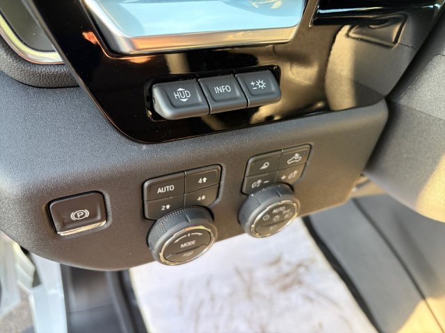2026 Chevrolet Silverado 2500 HD High Country - Photo 11