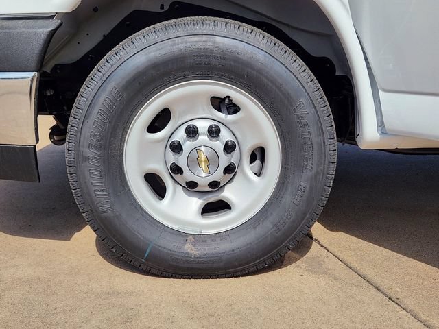 2026 Chevrolet Express Cargo Work Van - Photo 21
