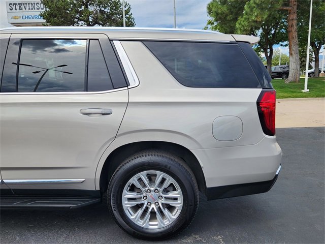 2022 Gmc Yukon SLT photo 3