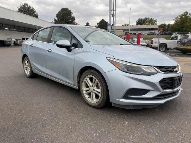 2017 Chevrolet Cruze LT photo 3