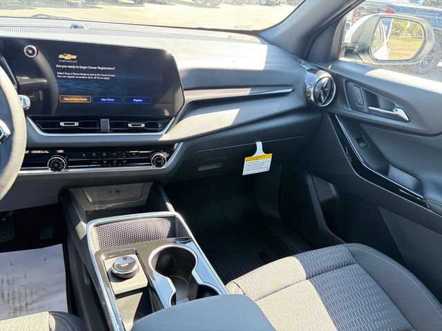 2027 Chevrolet Equinox LT - Photo 19