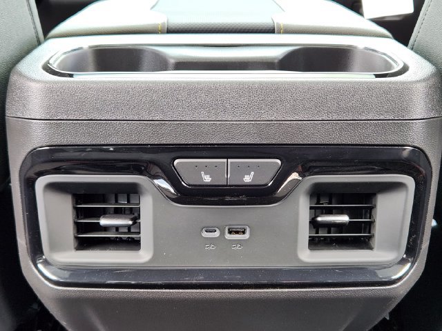 2026 Chevrolet Silverado 1500 ZR2 - Photo 32