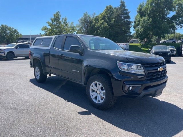 2021 Chevrolet Colorado LT photo 2