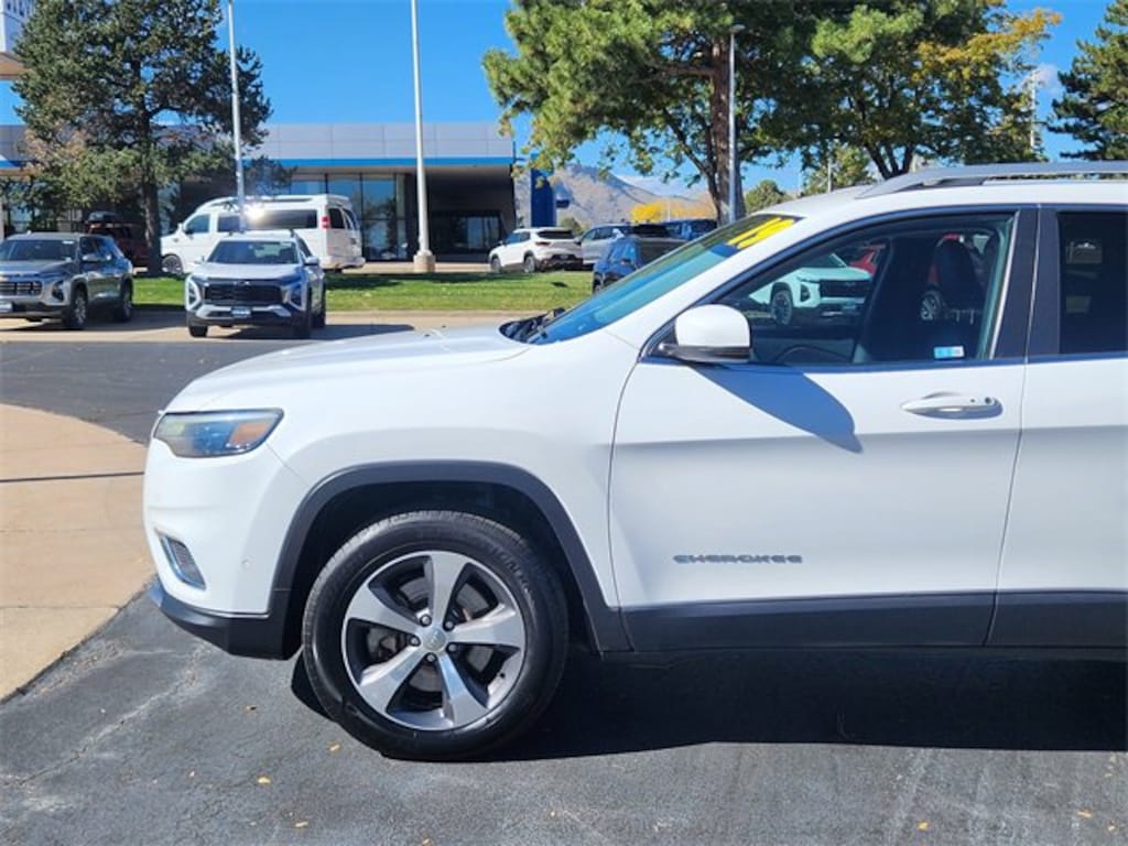 Used 2019 Jeep Cherokee Limited 4x4 SUV