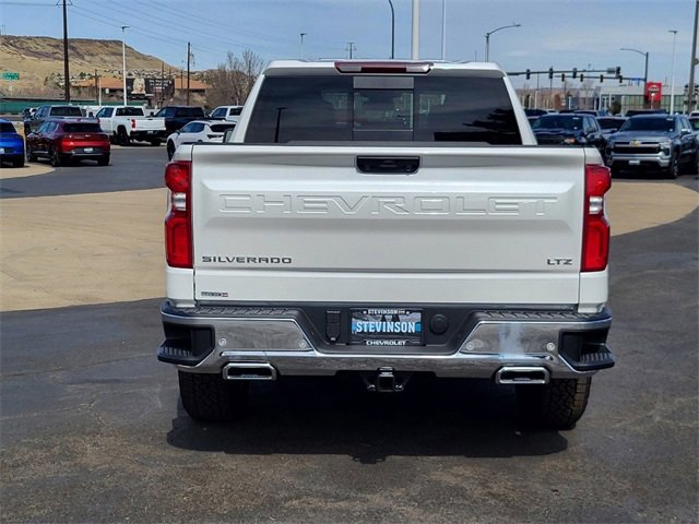 2025 Chevrolet Silverado 1500 LTZ photo 4