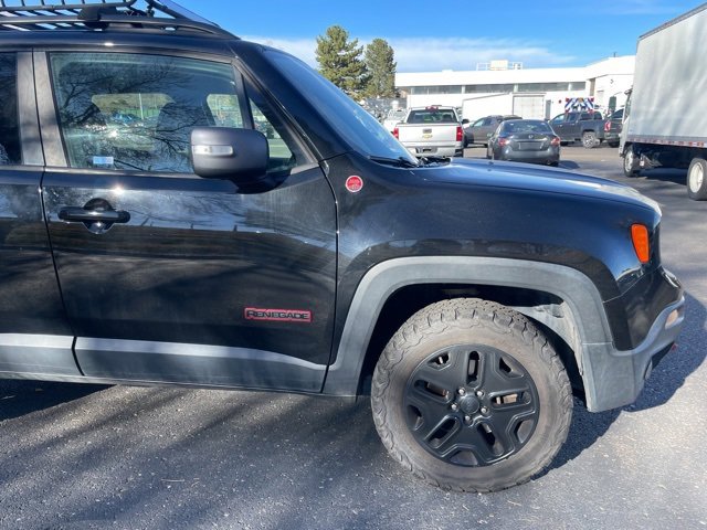 2018 Jeep Renegade Trailhawk photo 3