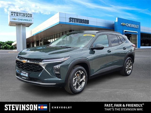 2025 Chevrolet Trax LT's photo