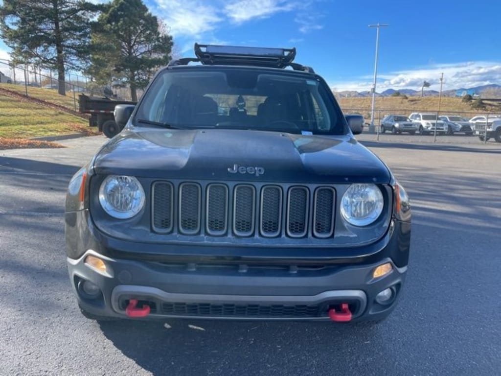 Used 2018 Jeep Renegade Trailhawk 4x4 SUV