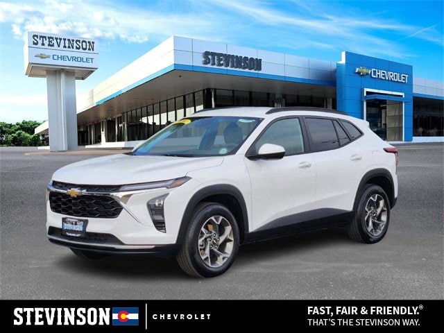 2025 Chevrolet Trax LT's photo