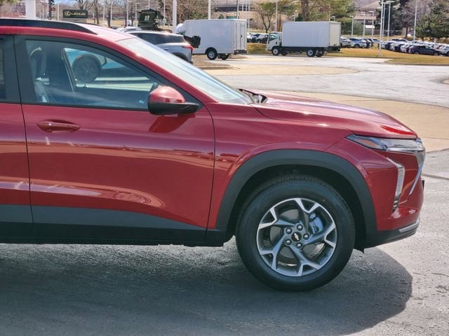 2026 Chevrolet Trax LT - Photo 8