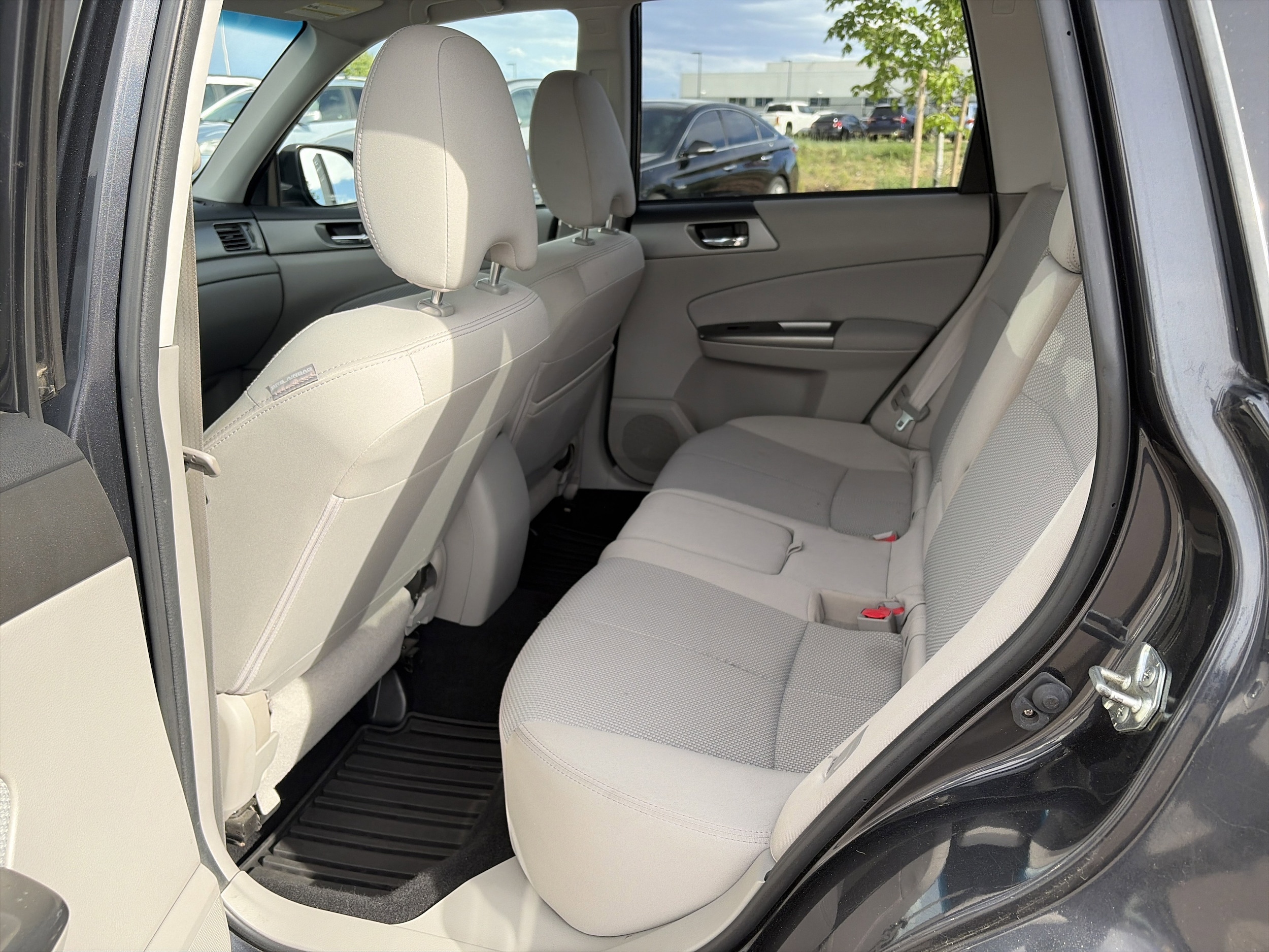 2011 Subaru Forester X Premium Package - Photo 24