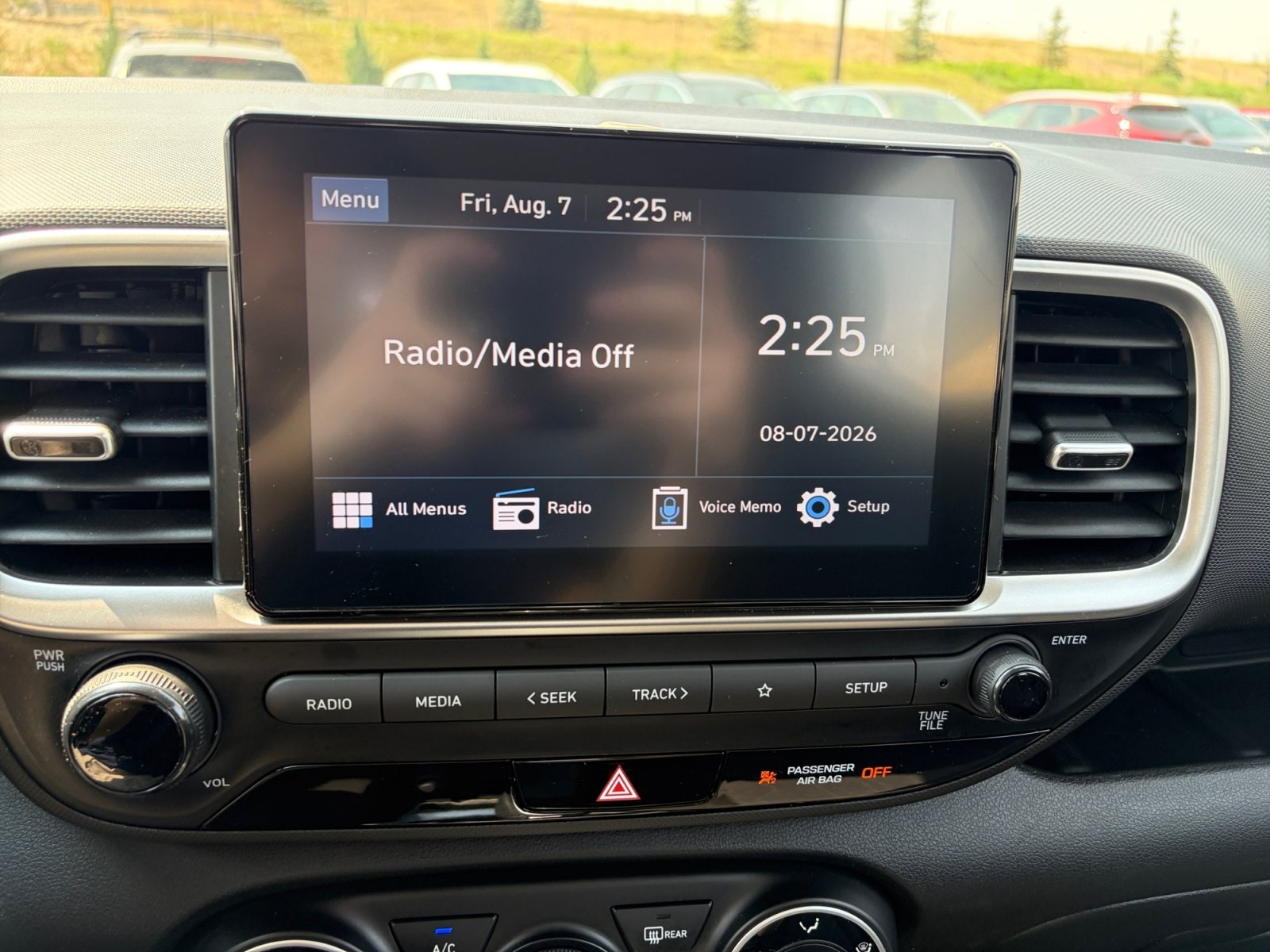 2025 Hyundai Venue SE - Photo 27