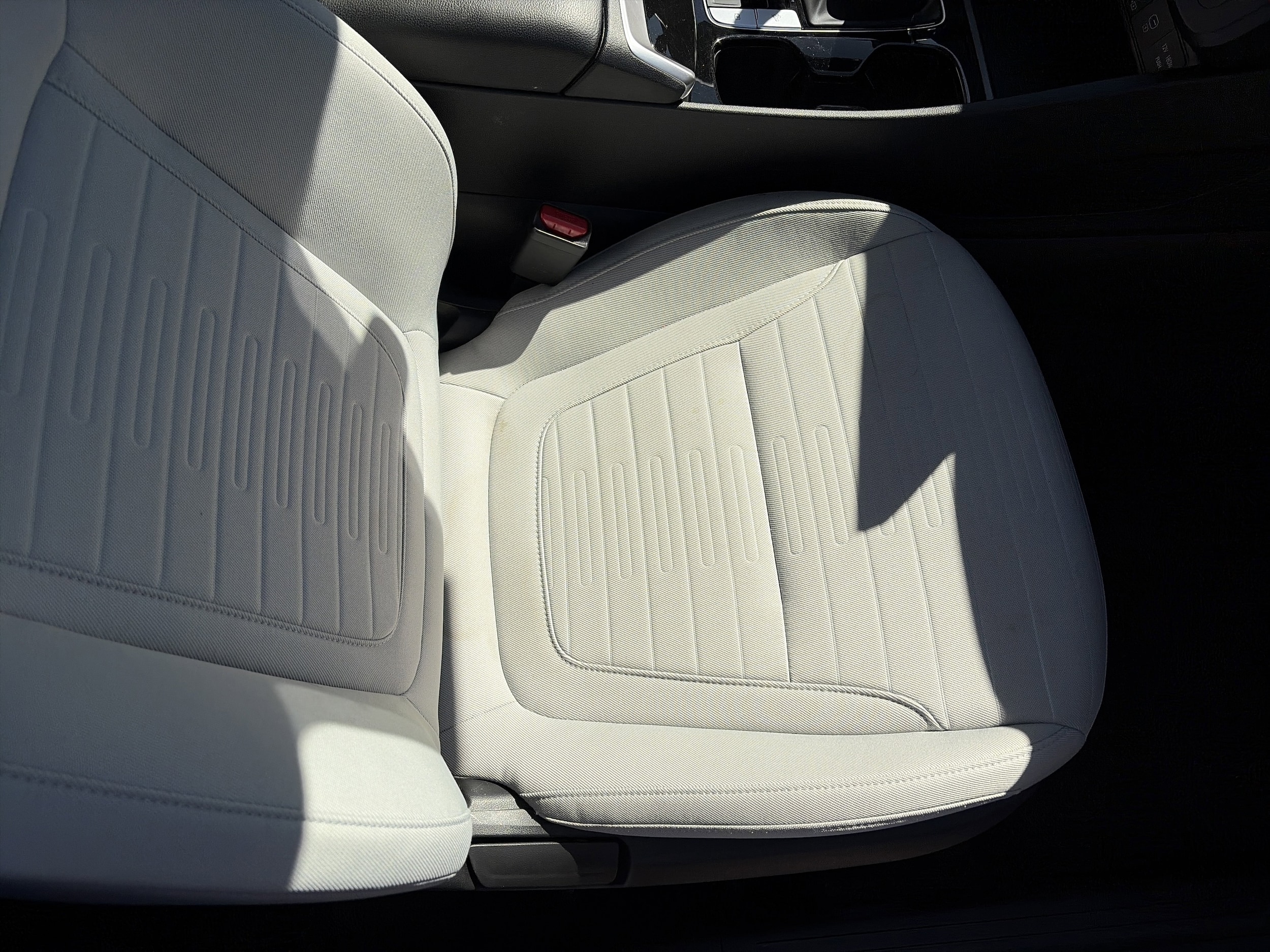 2025 Hyundai Santa Cruz SE - Photo 30