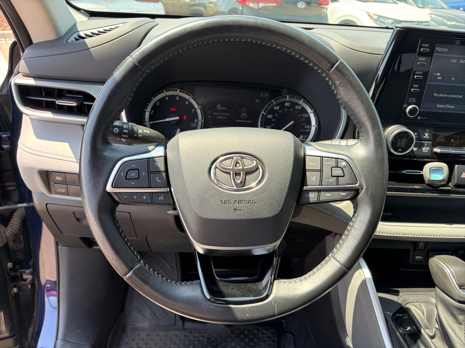 2021 Toyota Highlander XLE - Photo 10