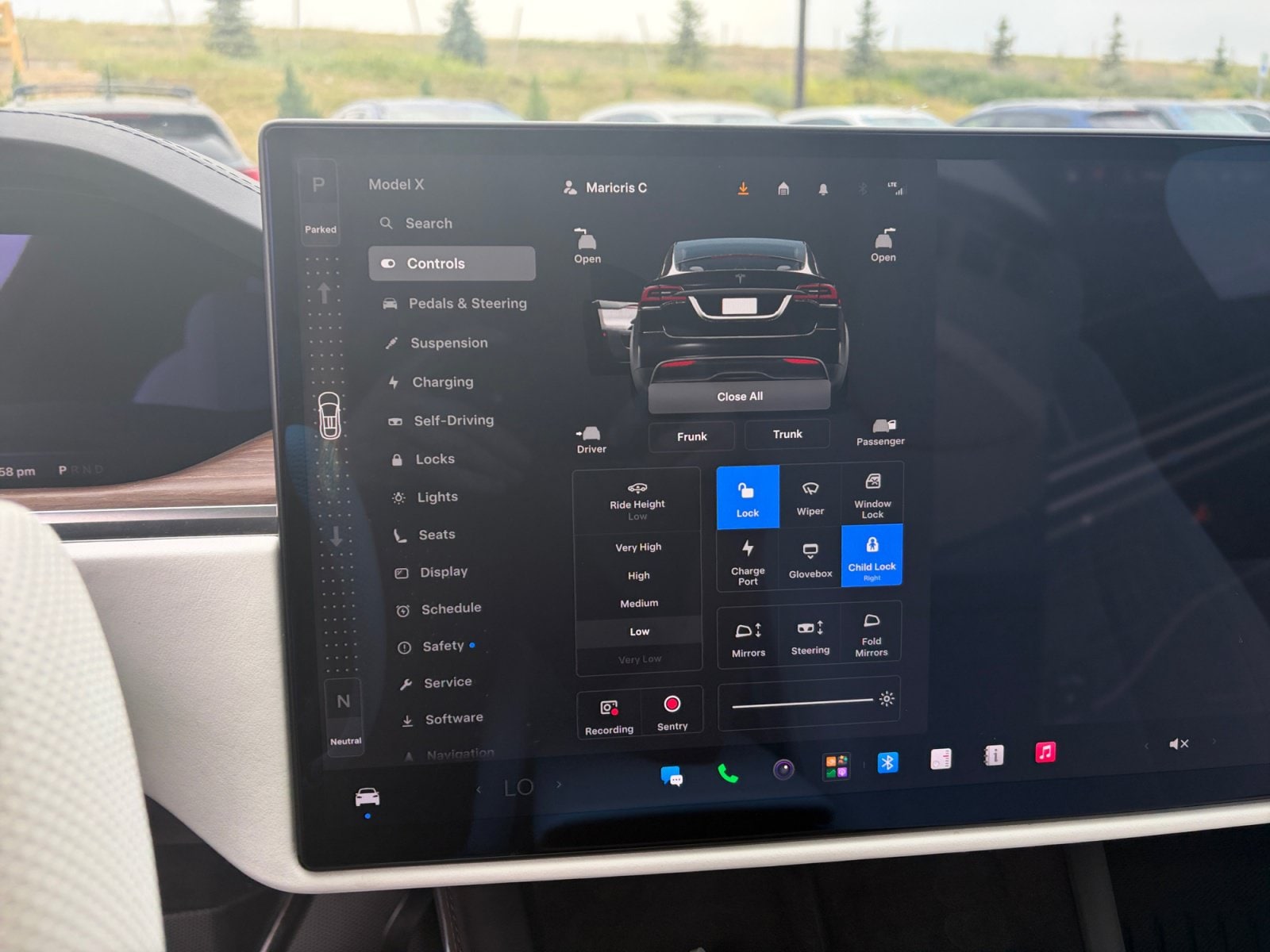 2022 Tesla Model X Long Range - Photo 30