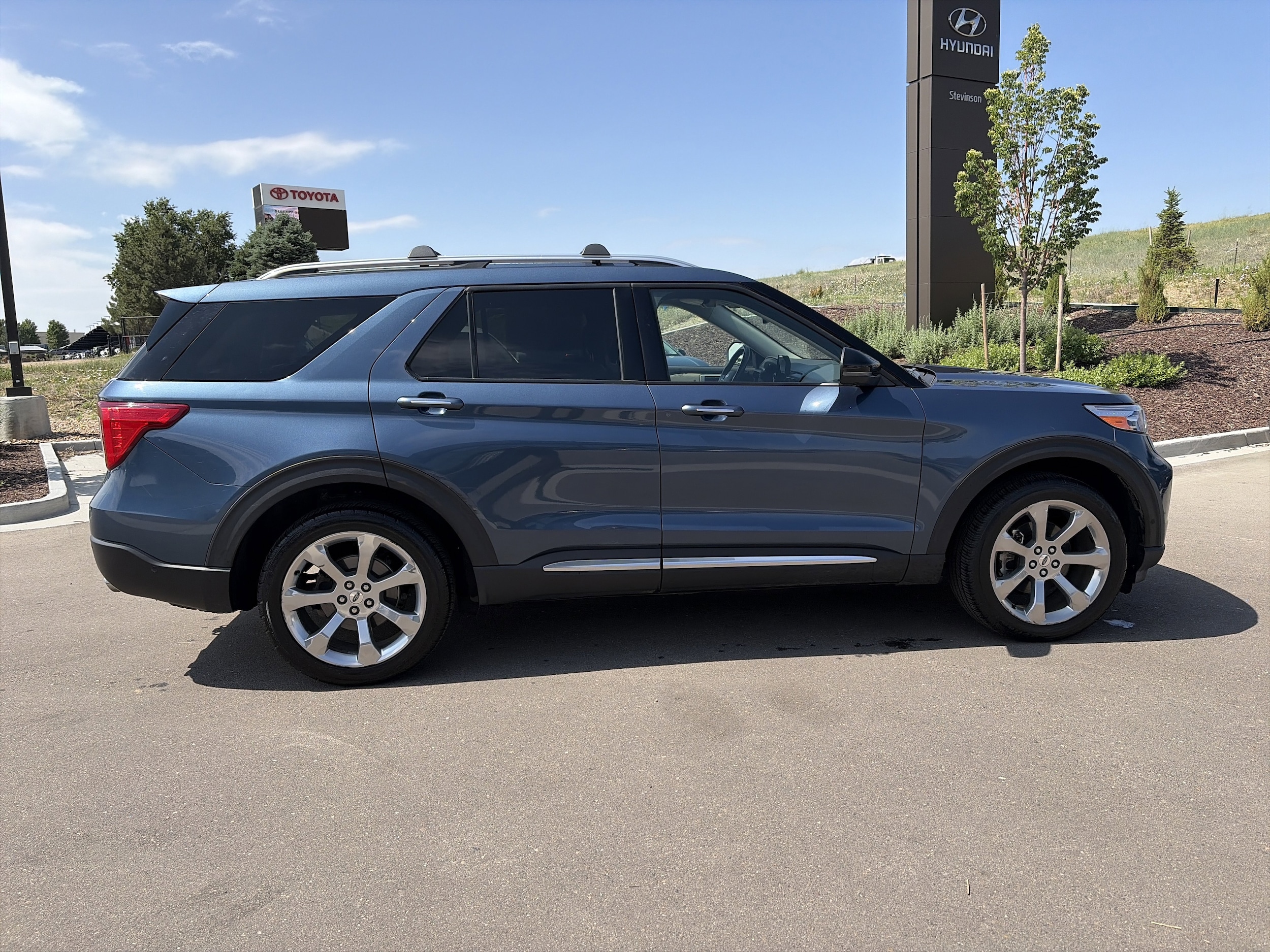 2020 Ford Explorer Platinum - Photo 10