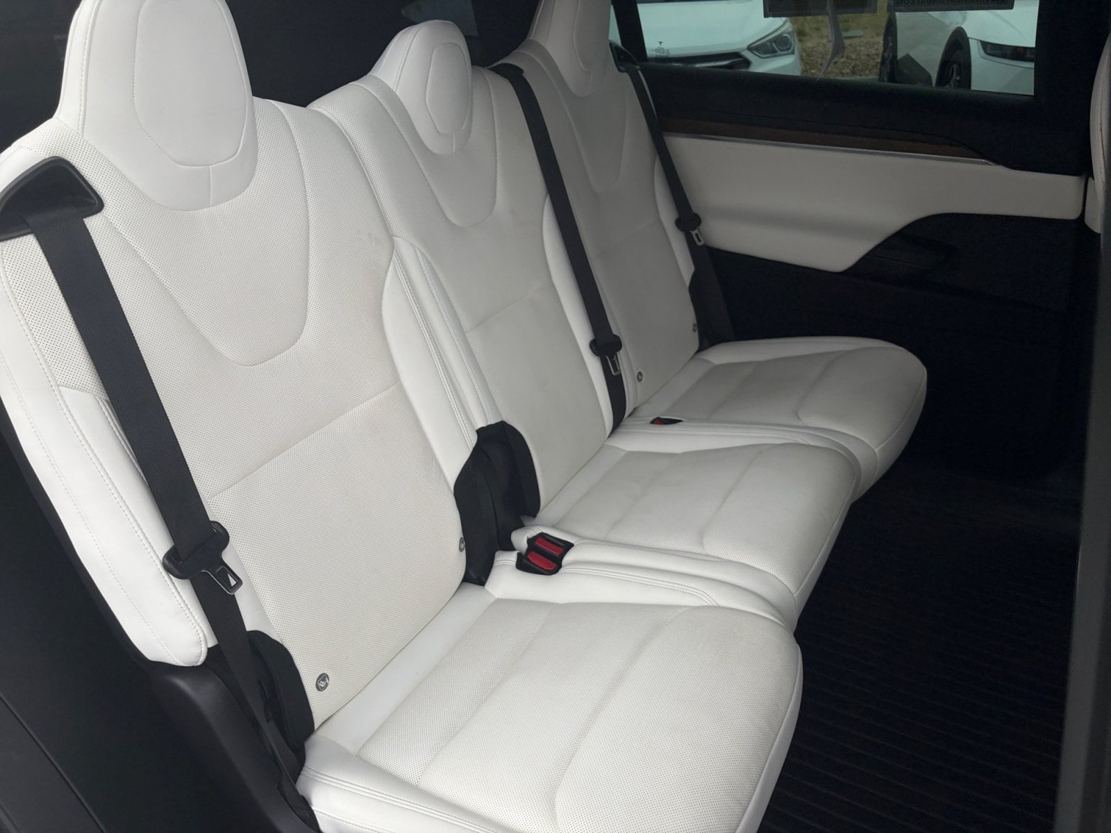 2022 Tesla Model X Long Range - Photo 19