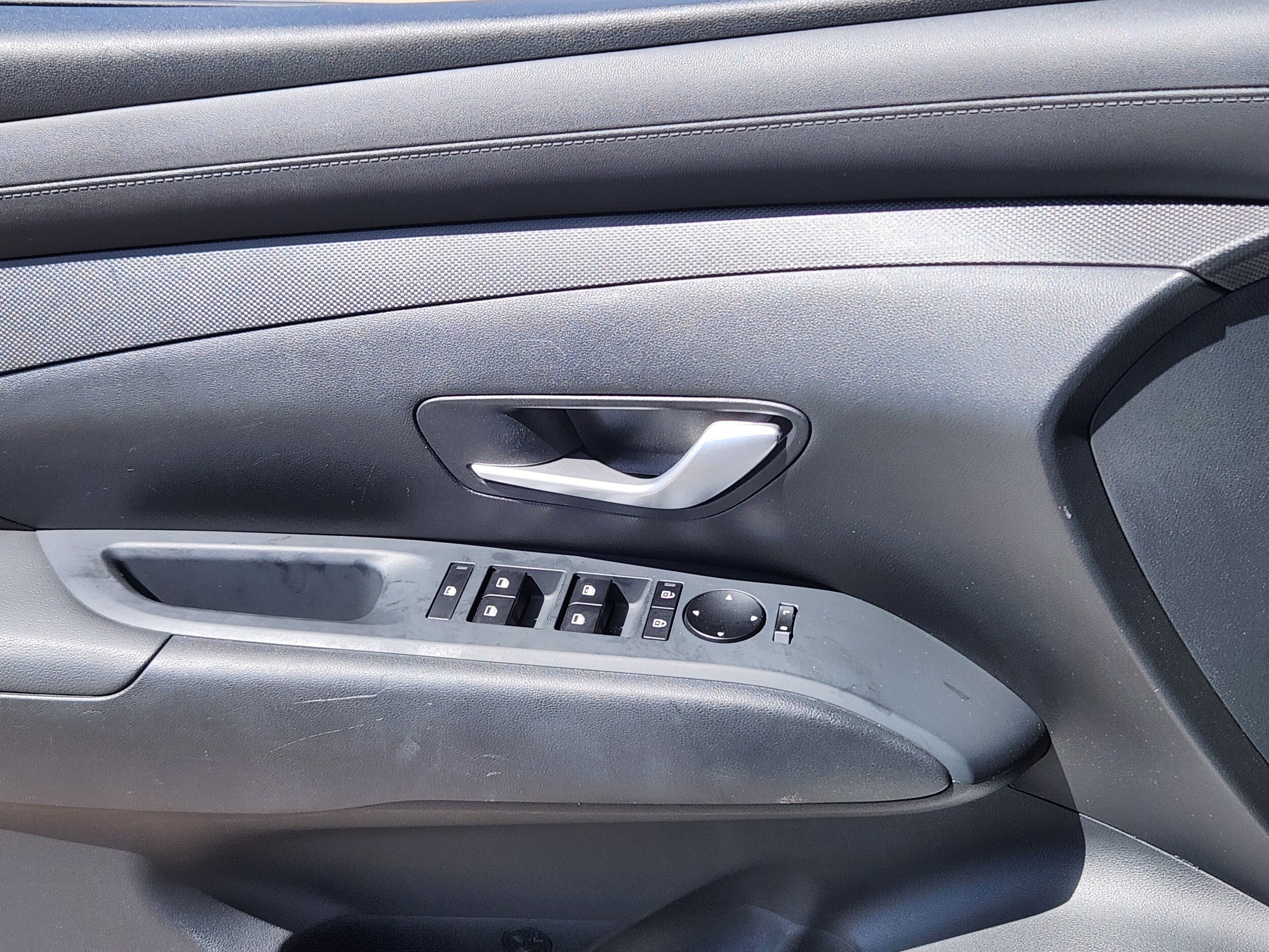 2025 Hyundai Santa Cruz SE - Photo 10